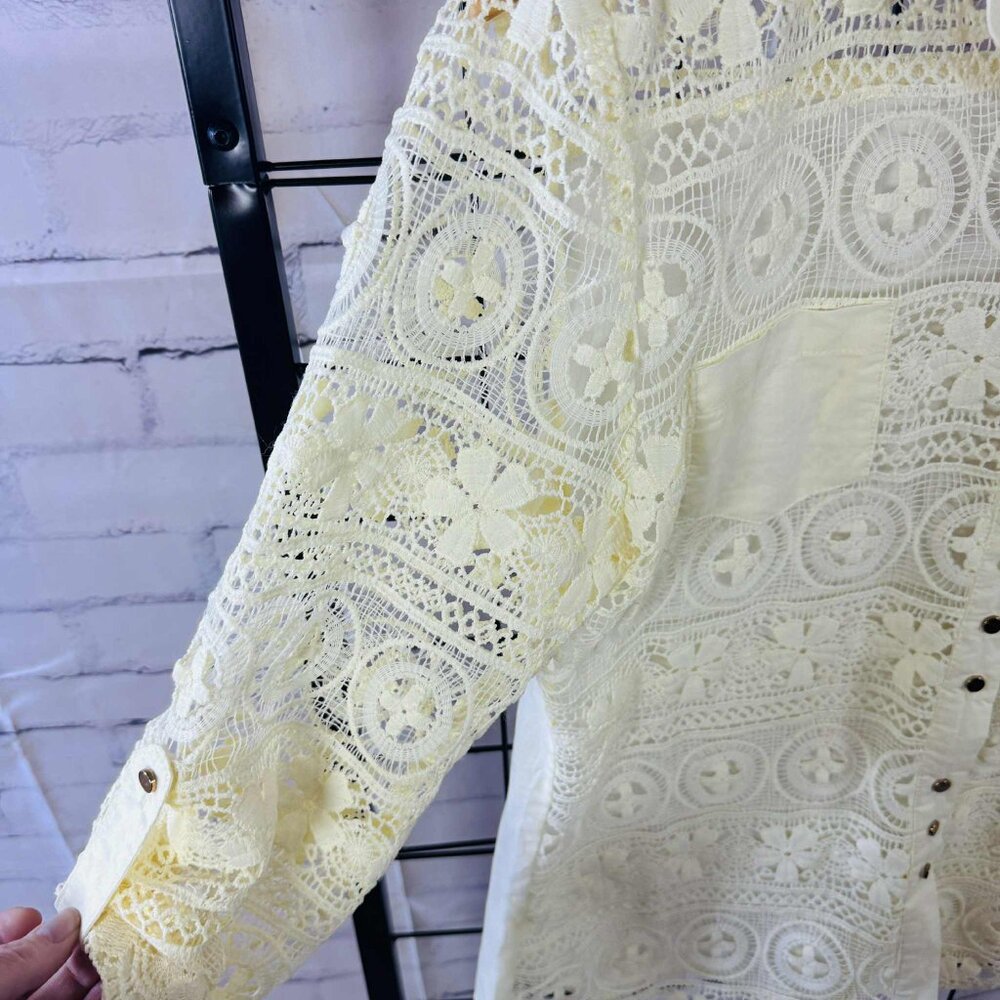 Mechant Cream Crochet Lace Button Front Shirt – Size M - Picture 3 of 8